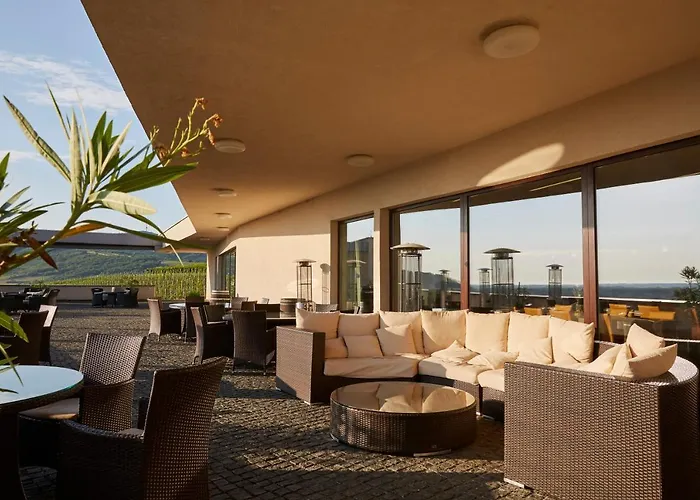 Henye Vendeghaz Hotel *