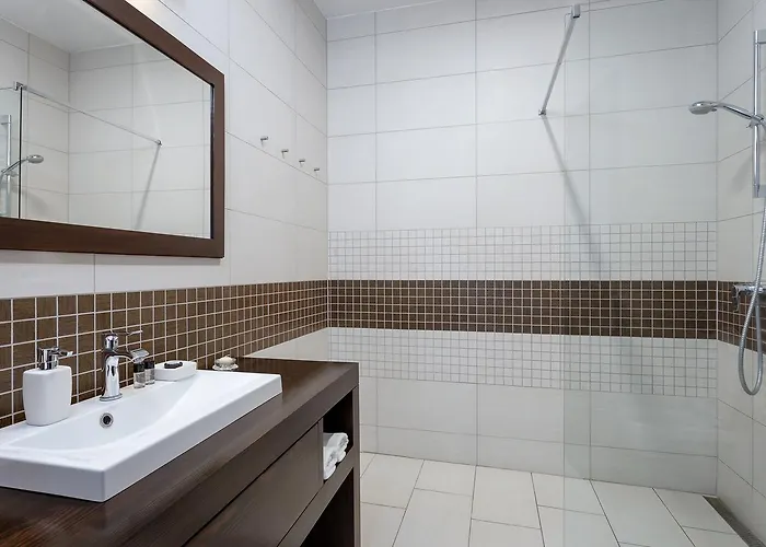Hotel Henye Vendeghaz Bodrogkeresztur